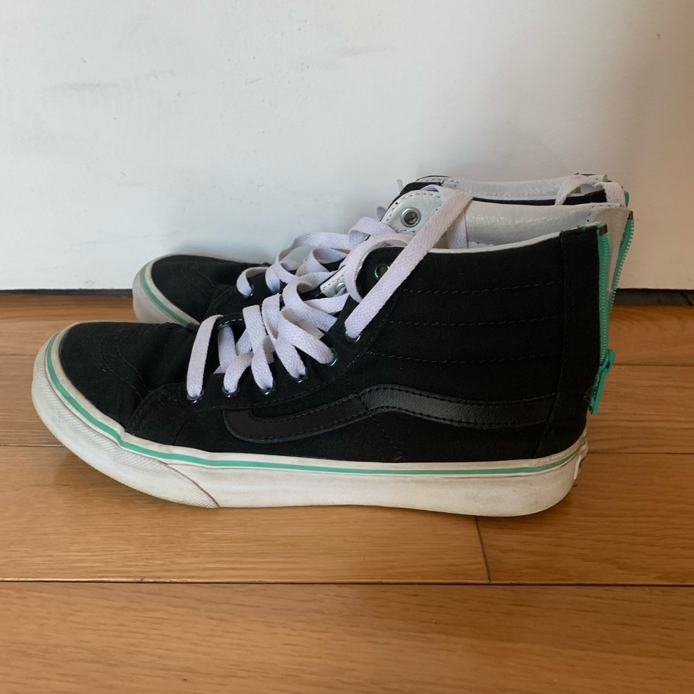 Vans sk8 hi’s with zipper
